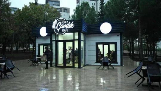 Çamlık Parkı Emek'e yakıştı