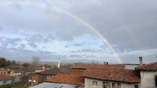 Çan'da gökkuşağı görenleri hayran bıraktı