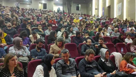 Can Yılmaz ve Zafer Algöz, Ecrin bebek için sahne aldı