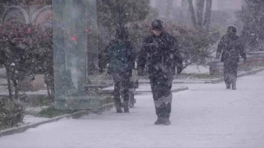 Çanakkale Boğazı çift yönlü gemi geçişlerine kapatıldı
