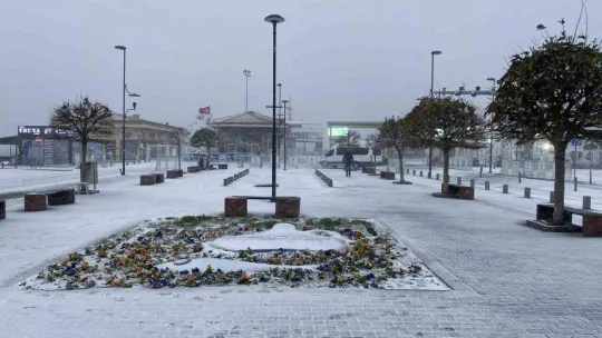Çanakkale Boğazı çift yönlü gemi geçişlerine kapatıldı