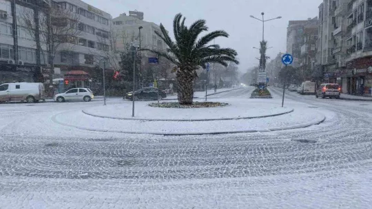 Çanakkale Boğazı çift yönlü gemi geçişlerine kapatıldı
