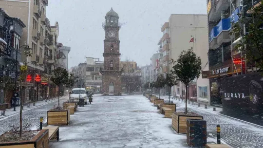 Çanakkale Boğazı çift yönlü gemi geçişlerine kapatıldı