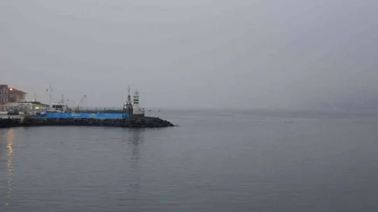 Çanakkale Boğazı yoğun sis nedeniyle çift yönlü kapandı
