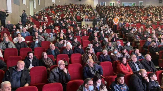 Çanakkale'de ilk kez ev sahibi olacaklar kura heyecanı yaşadı