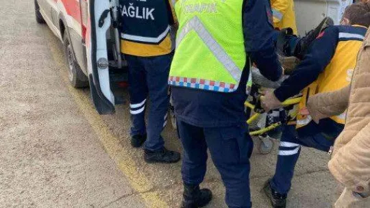 Çanakkale'de minibüs tarlaya uçtu: Uzman erbaş hayatını kaybetti, 9 kişi yaralandı