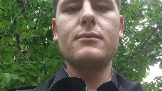 Çanakkale'de minibüs tarlaya uçtu: Uzman erbaş hayatını kaybetti, 9 kişi yaralandı