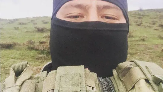 Çanakkale'de minibüs tarlaya uçtu: Uzman erbaş hayatını kaybetti, 9 kişi yaralandı