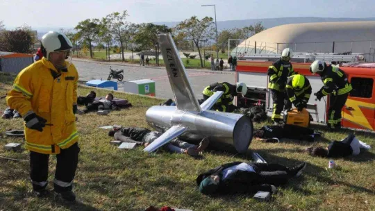 Çanakkale'de uçak kazası tatbikatı gerçekleştirildi