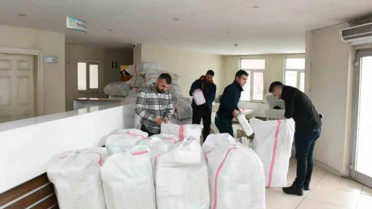 Çatak'ta depremzedeler için yardım seferberliği