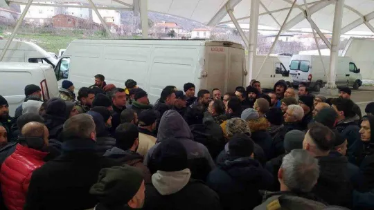 Çatalca Belediyesi pazar esnafını mağdur etti