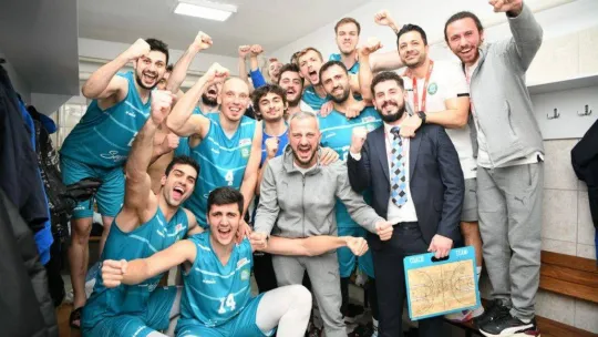 Çayırova Belediyesi, Nazilli Belediyesi'ni  86-73 mağlup etti