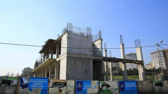 Çekmeköy Belediye Başkanı Poyraz'dan İmamoğlu'na: 'Taş taş üstüne koyun da size teşekkür edelim'