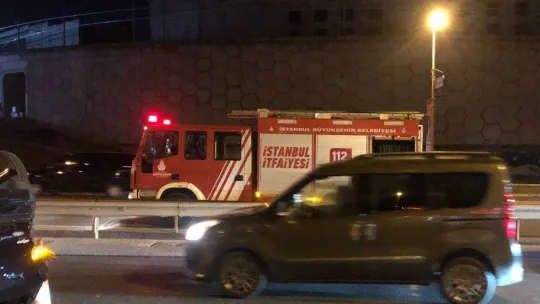 Çekmeköy'de alkollü sürücü ticari araca çarpıp kaçtı: 1 yaralı