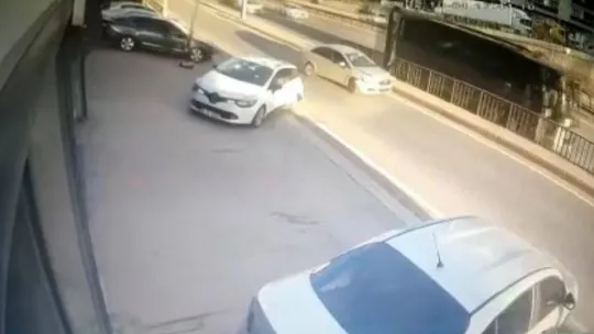 Çekmeköy'de ilginç kaza kamerada