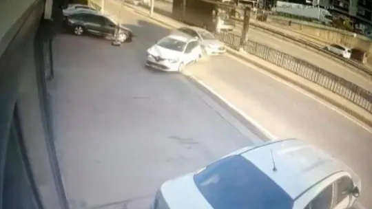 Çekmeköy'de ilginç kaza kamerada