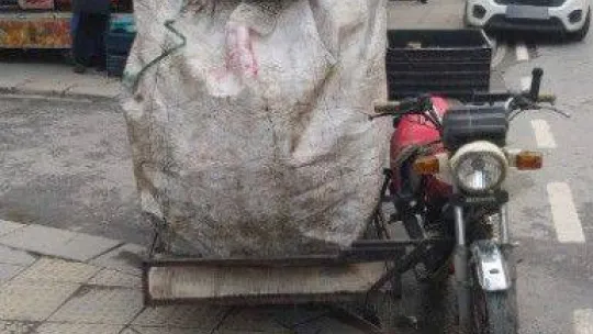 Çekmeköy'de klima motoru çalan hırsızlar yakalandı