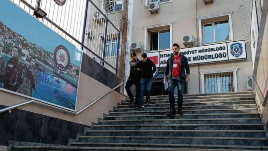 Çelik kasayı el arabasına yükleyip çaldılar: O anlar kamerada