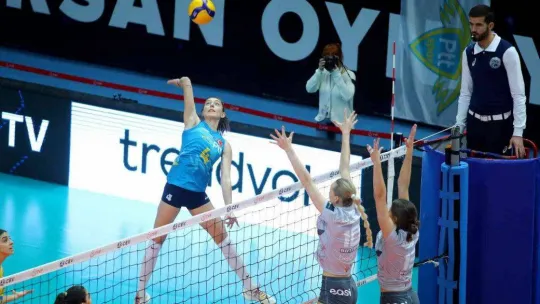 CEV Challenge Kupası: PTT: 3 - Tchalou: 0