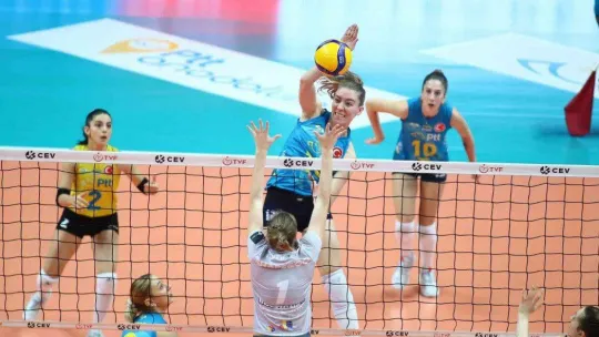 CEV Challenge Kupası: PTT: 3 - Tchalou: 0