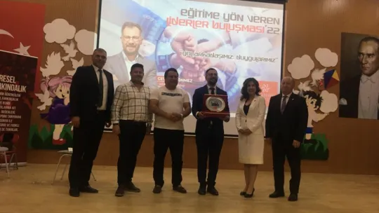 Mektebim koleji zirvede!