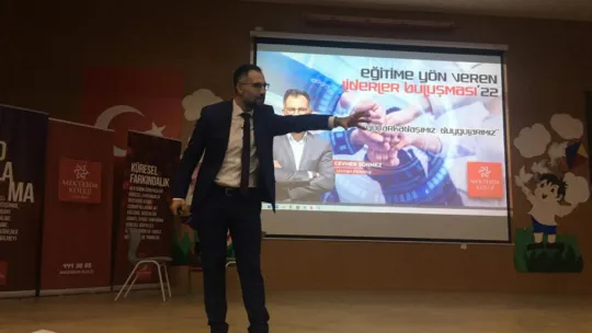 Mektebim koleji zirvede!