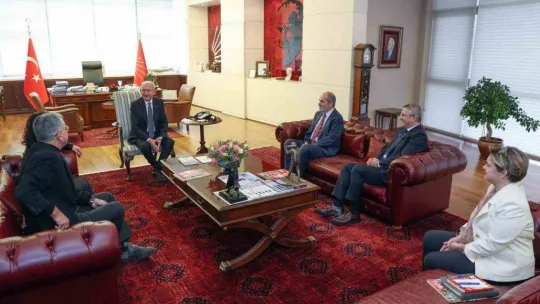 CHP Genel Başkanı Kemal Kılıçdaroğlu, SOL Parti heyeti ile bir araya geldi