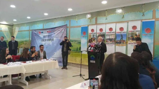 CHP lideri Kılıçdaroğlu, gençlerle bir araya geldi