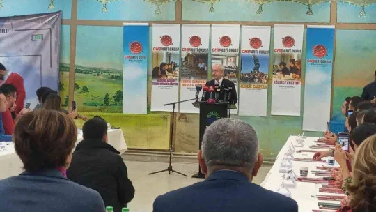 CHP lideri Kılıçdaroğlu, gençlerle bir araya geldi