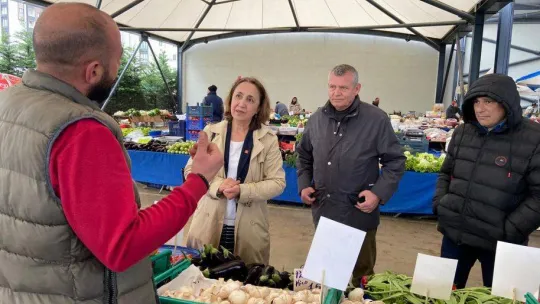 CHP'li adaylar, Pazarcı esnafından destek istedi