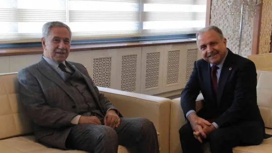 Çiçek ve Arınç'tan İhlas Medya Ankara Grubu Temsilcisi Kahraman'a ziyaret