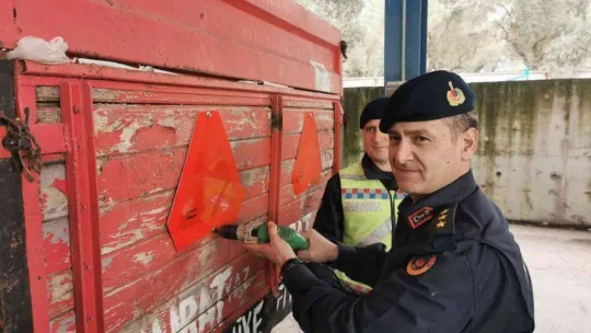 Çiftçilere 'Trafikte görünür ol' eğitimi