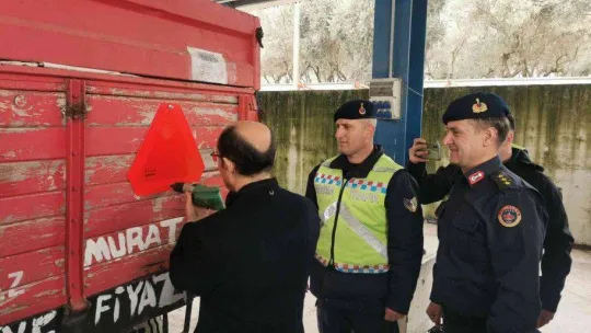 Çiftçilere 'Trafikte görünür ol' eğitimi