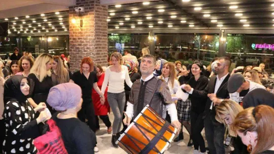 Çiftlikköy'de 'Urfa Sıra Gecesi' etkinliği