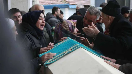 Cinayete kurban giden 4 kişi son yolculuklarına uğurlandı