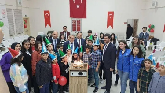 Çocuk Evleri Sitesi öğrencileri ile hoş vakit geçirdi