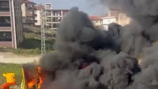 Çocuk parkında korkutan patlama