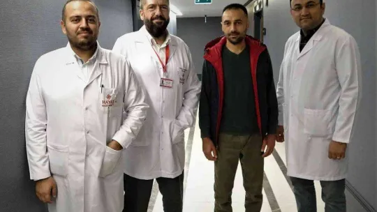 Çocukluğundan itibaren çektiği ağrılardan 1 saatte kurtuldu