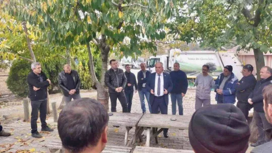 Çöp toplama hizmetini yürüten işçilere teşekkür