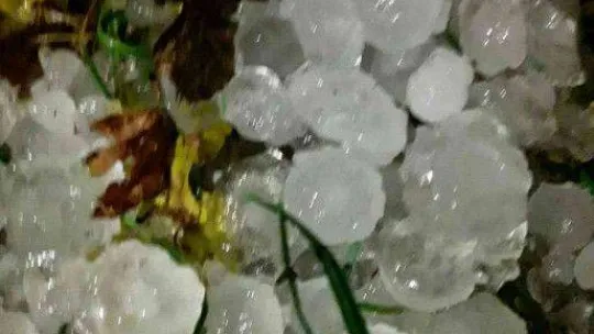 Çorlu'da dolu yağışı etkili oldu