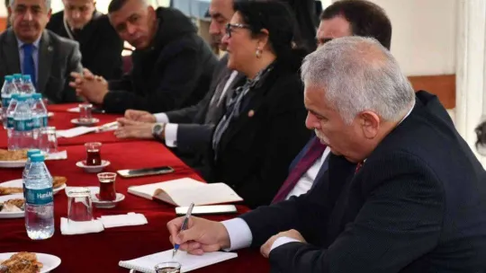 Çorlu'da halk toplantısı gerçekleştirildi