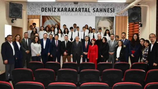 Çorlu'da okulun yenilenen konferans salonu açıldı