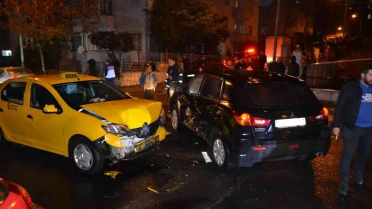 Çorlu'da sağanak yağış kazaları beraberinde getirdi: 3 yaralı