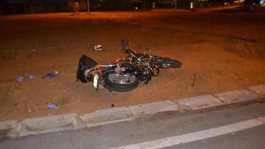 Çorlu'da virajı alamayan motosiklet devrildi: 1 yaralı