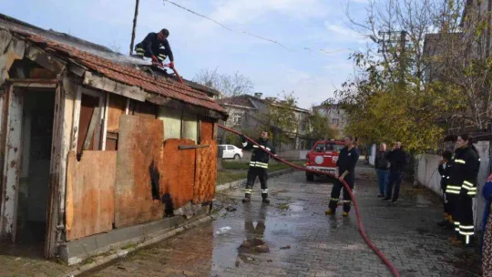 Çorlu'da yangın: 1 kişi dumandan etkilendi