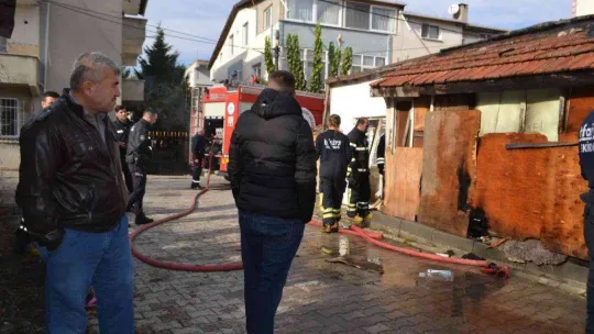 Çorlu'da yangın: 1 kişi dumandan etkilendi