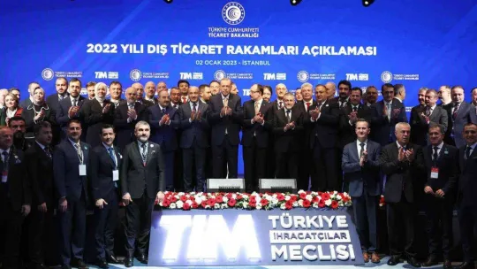 Cumhurbaşkanı Erdoğan: '2022 ihracatımız 254.2 milyar dolar olarak gerçekleşmiştir'