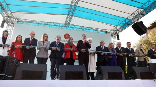 Cumhurbaşkanı Erdoğan: '2023'e giden süreçte icazeti başka mahfillerde değil aziz milletimizin tertemiz iradesinde arayacağız'