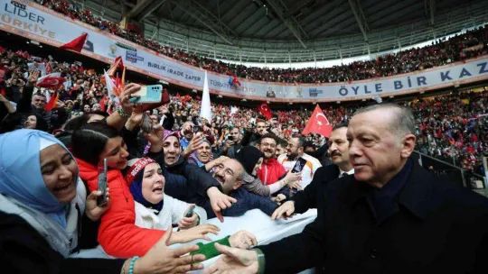 Cumhurbaşkanı Erdoğan: '2023 seçiminde tarihimizin en büyük zaferi elde etmemizin önüne kimse geçemez'