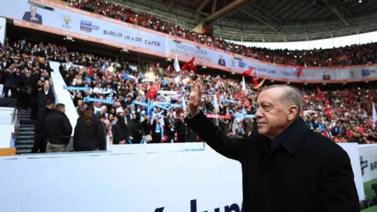 Cumhurbaşkanı Erdoğan: '2023 seçiminde tarihimizin en büyük zaferi elde etmemizin önüne kimse geçemez'